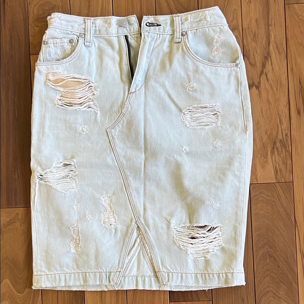 rag & bone Distressed Light Blue Denim Pencil Skirt | Size 24